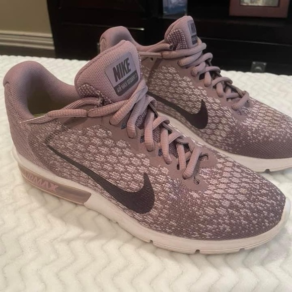 Nike Shoes - Nike Air Max Sequent 2 Women's Athletic Comfort Running Sneaker Shoes - Size 7